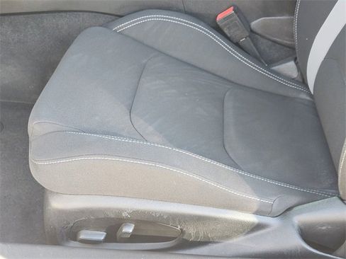 Used 2020 Chevrolet Camaro LT image 30