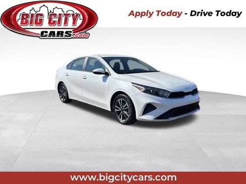 Used 2023 Kia Forte LXS w/ LXS Technology Package image 1