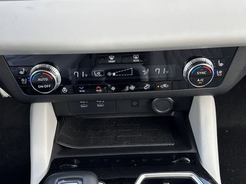 New 2026 Mitsubishi Outlander SEL FWD image 14