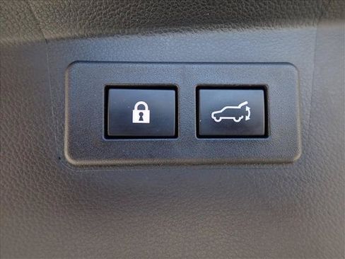 Used 2022 Subaru Outback Premium AWD/4WD image 9