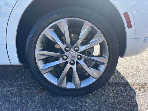 Used 2022 Buick Envision Avenir w/ Technology Package II AWD/4WD image 34