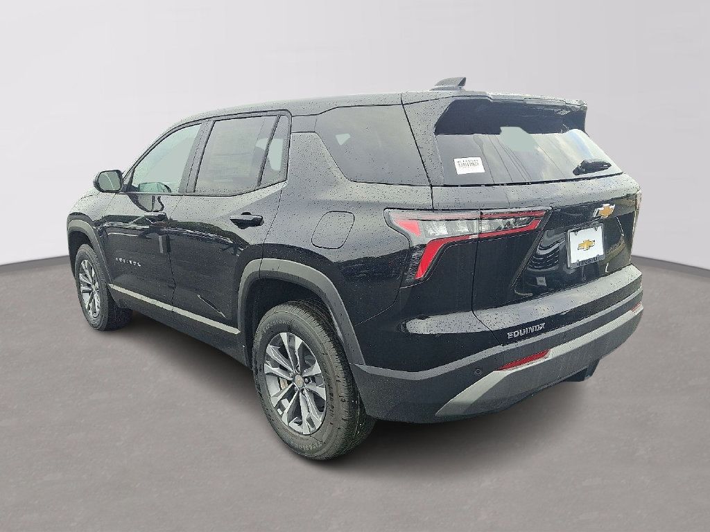 New 2027 Chevrolet Equinox LT w/ Convenience Package II FWD image 3