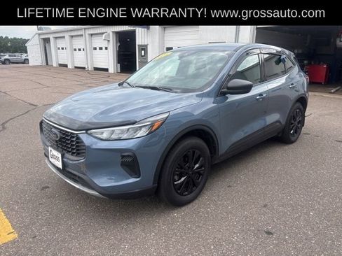 Used 2025 Ford Escape Active AWD/4WD image 4