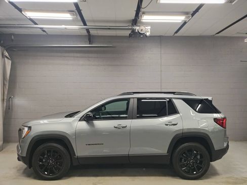 New 2027 GMC Terrain Elevation w/ Elevation Premium Package AWD/4WD image 16