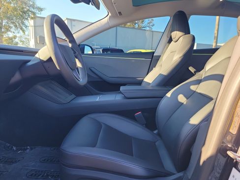 Used 2024 Tesla Model 3 Base image 22