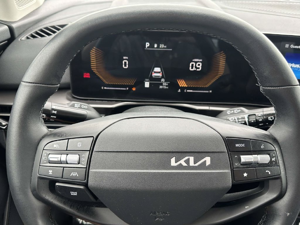 Used 2026 Kia Sportage EX FWD image 18