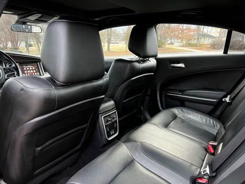 Used 2021 Dodge Charger SXT w/ Leather Interior Group image 12