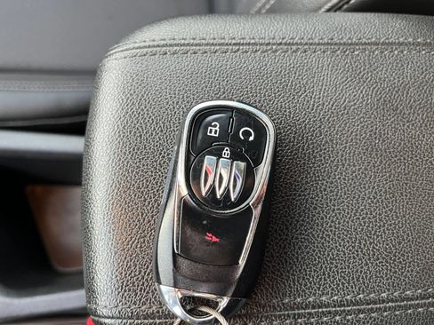 Used 2025 Buick Encore GX Preferred FWD image 21