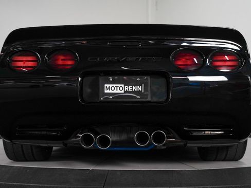 Used 1999 Chevrolet Corvette Convertible w/ Memory Pkg RWD image 26