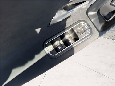 Certified 2025 Mercedes-Benz CLA 250 4MATIC image 12