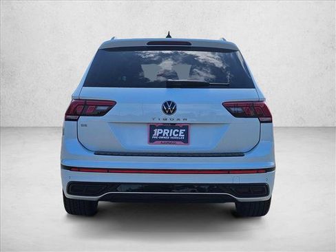 Used 2024 Volkswagen Tiguan SE R-Line FWD image 8