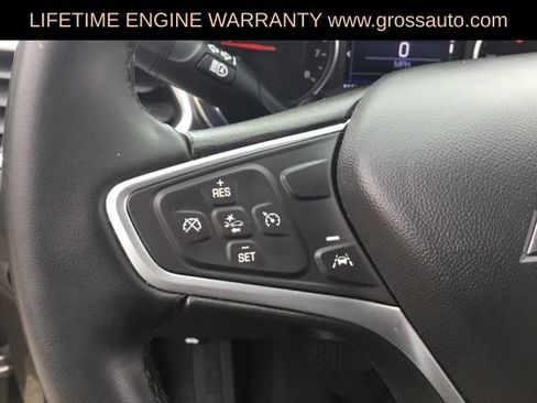 Used 2023 Chevrolet Equinox LT AWD/4WD image 16