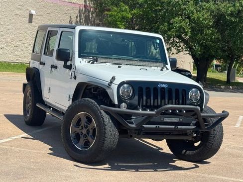 Used 2015 Jeep Wrangler Unlimited Sport w/ Connectivity Group image 2