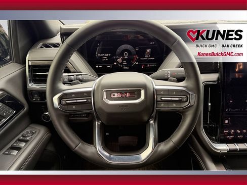 Used 2025 GMC Yukon XL Elevation w/ Elevation Premium Package AWD/4WD image 15