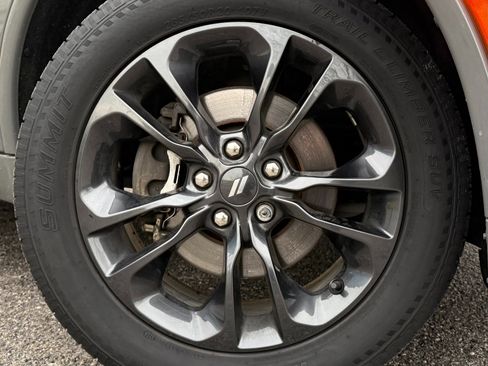 Used 2022 Dodge Durango GT image 25