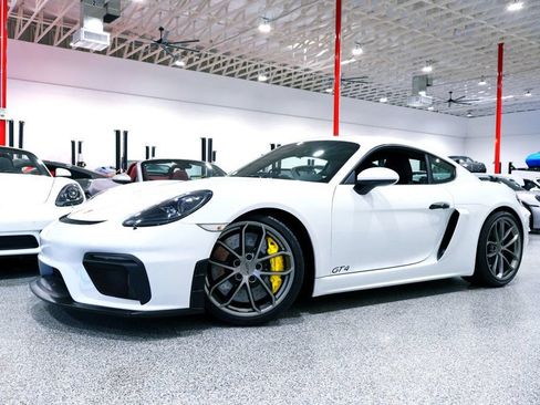 Used 2023 Porsche 718 Cayman GT4 RWD image 4