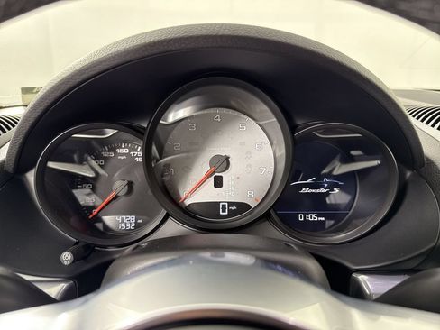 Certified 2025 Porsche 718 Boxster S RWD image 33