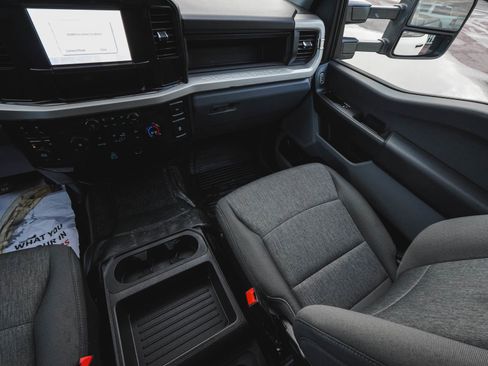 Used 2024 Ford F350 XL w/ Snow Plow/Camper Package image 41