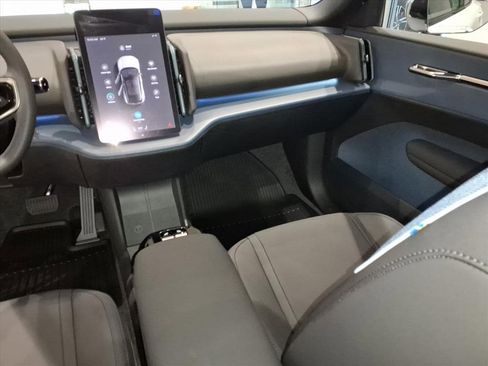 New 2026 Volvo EX30 Ultra image 12