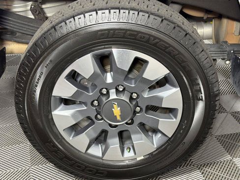 Used 2023 Chevrolet Silverado 2500 Custom w/ Custom Value Package AWD/4WD image 17
