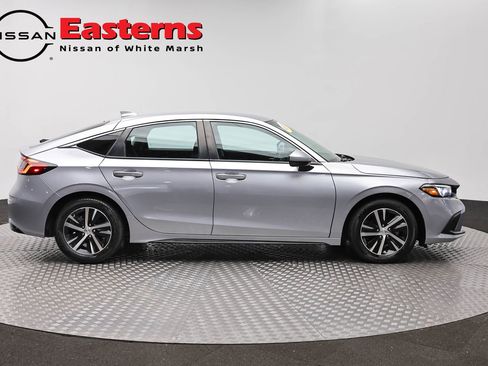 Used 2022 Honda Civic LX image 4