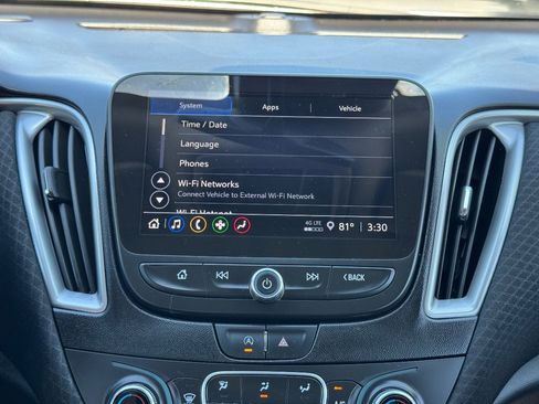 Used 2024 Chevrolet Malibu LT image 24