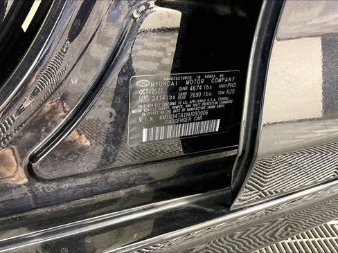Used 2022 Genesis G70 2.0T RWD image 44