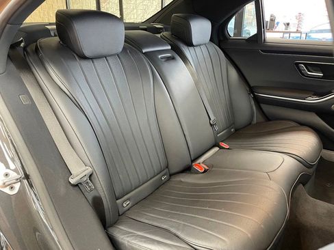 Used 2022 Mercedes-Benz S 500 4MATIC w/ AMG Line Package image 26