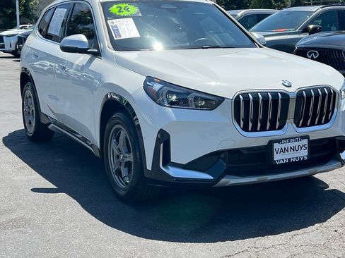 Used 2024 BMW X1 xDrive28i AWD/4WD image 11