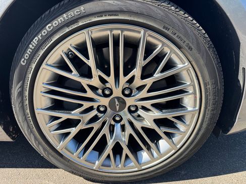 Used 2021 Genesis G90 3.3T Premium RWD image 25