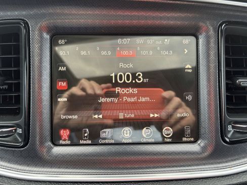 Used 2015 Dodge Challenger SXT Plus w/ Premium Sound Group RWD image 18