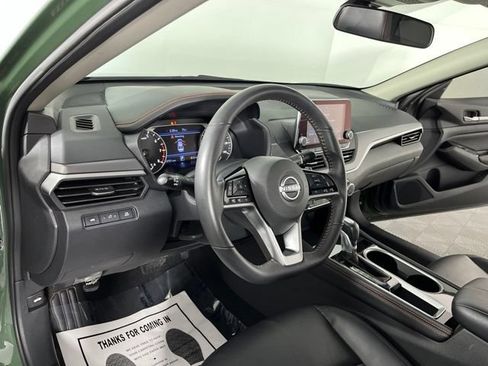 Used 2025 Nissan Altima 2.5 SR FWD image 21