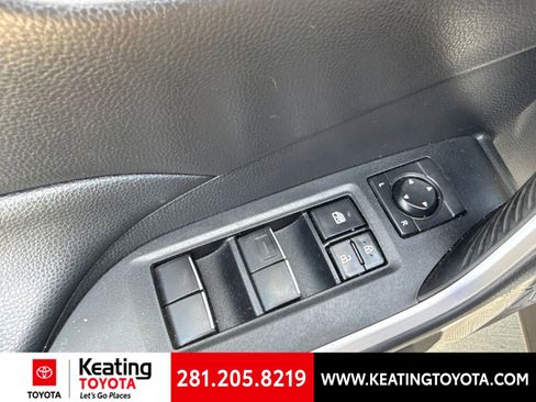 Used 2021 Toyota RAV4 XLE Premium FWD image 12