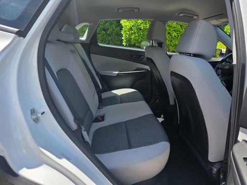 Used 2022 Hyundai Kona SE w/ Cargo Package FWD image 27