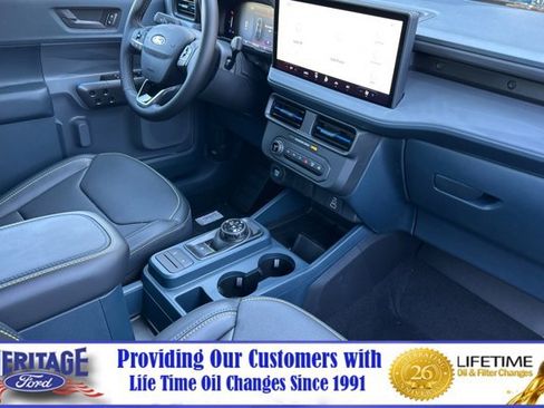 New 2025 Ford Maverick Lobo image 15