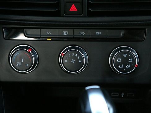 Used 2020 Volkswagen Jetta S w/ Driver Assistance Package image 20