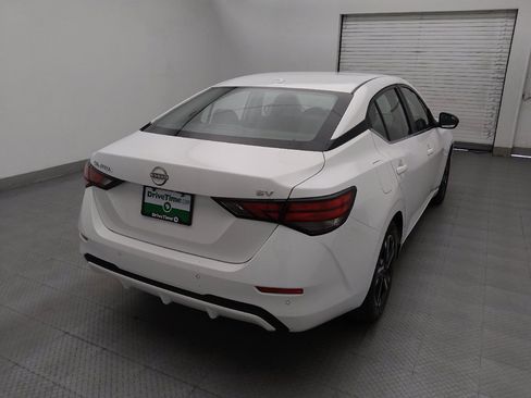Used 2024 Nissan Sentra SV FWD image 7