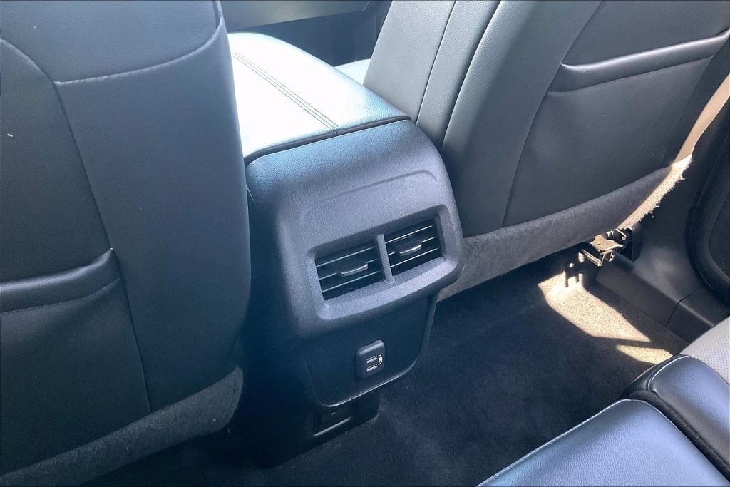 Used 2020 Chevrolet Equinox Premier FWD image 10