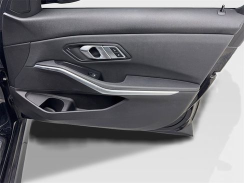 Used 2020 BMW 330i Sedan w/ Convenience Package image 48