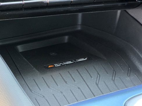 New 2026 Chevrolet Equinox EV LT w/ LPO, Blackout Package image 29