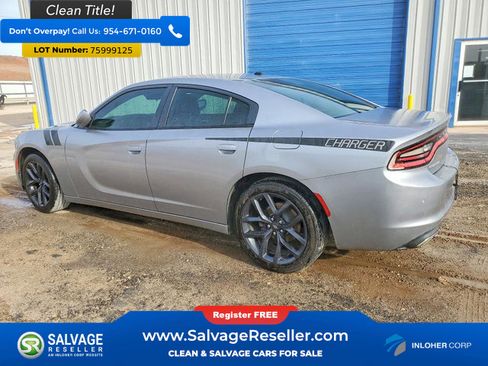 Used 2015 Dodge Charger SE w/ Popular Equipment Group image 3