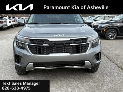 New 2026 Kia Seltos LX image 2