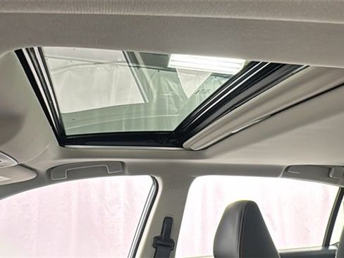 New 2025 Nissan Altima 2.5 SR w/ SR Premium Package image 32