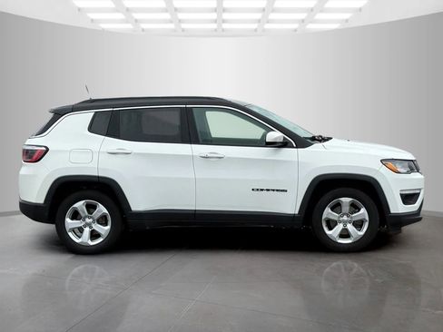 Used 2019 Jeep Compass Latitude w/ Popular Equipment Group image 2