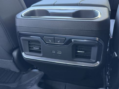 New 2026 GMC Sierra 2500 SLT w/ SLT Premium Package image 31