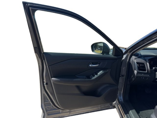 Used 2026 Nissan Rogue SL AWD/4WD image 10