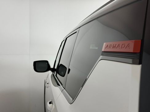 Used 2025 Nissan Armada PRO-4X w/ Pro-4X Premium Package image 33