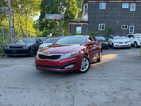 Used 2013 Kia Optima EX FWD image 4