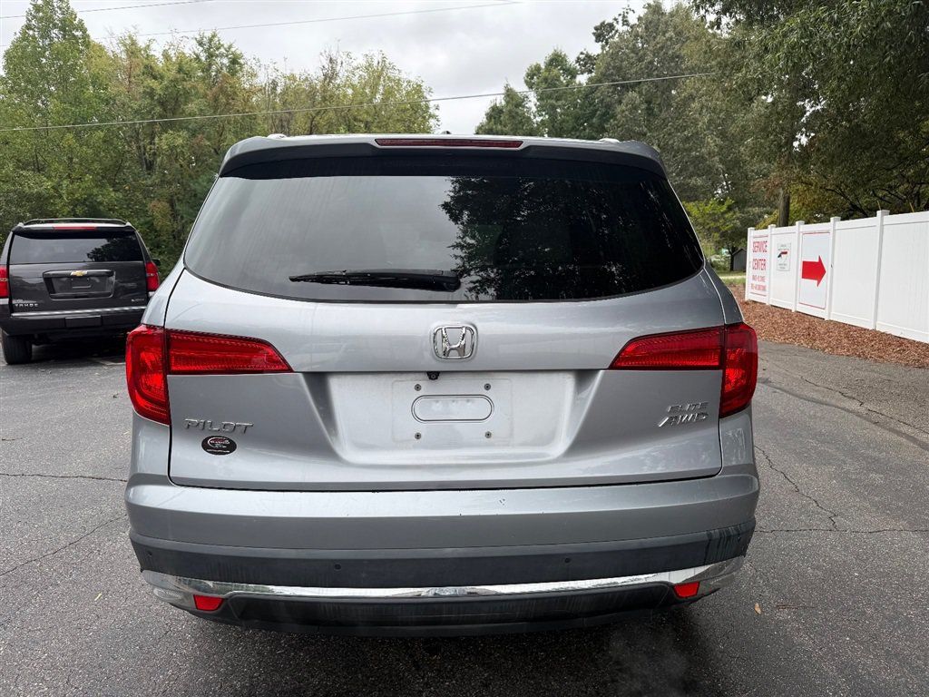 Used 2017 Honda Pilot Elite image 4