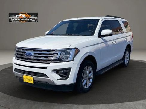 Used 2020 Ford Expedition XLT w/ Equipment Group 201A RWD image 3